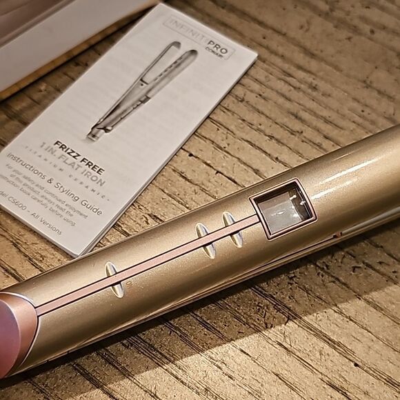 Infinit Pro 1in. Flat iron titanium ceramic - Picture 7 of 8